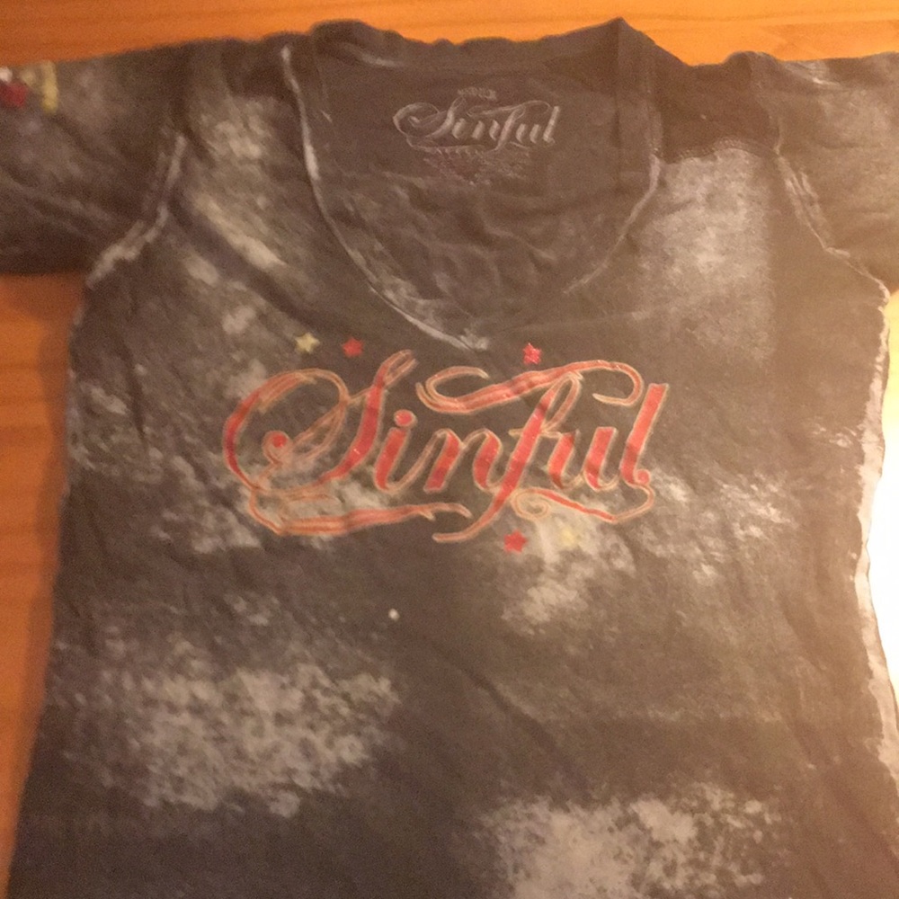 Sinful NWOT V-neck  T-shirt
